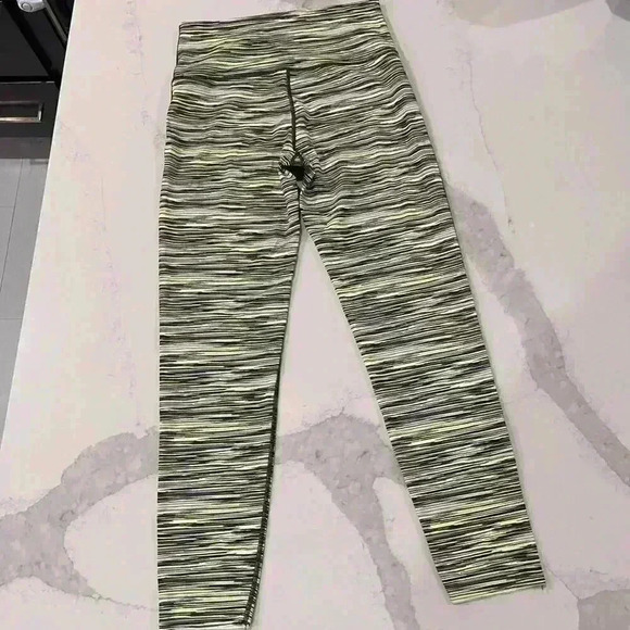 Aerie Chill Play Move High Rise Activewear Leggings Neon/Black Womens Size Large - Picture 4 of 6